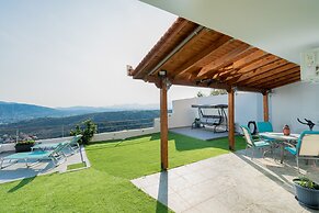 MTC-Sea & sky by Valeria near airport