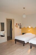 Hôtel Les Voisins Beaucemaine