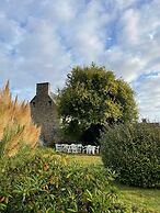 Hôtel Les Voisins Beaucemaine