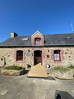 Hôtel Les Voisins Beaucemaine