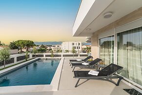 Apartment Sun Private Pool and Jacuzzi