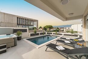 Apartment Sun Private Pool and Jacuzzi