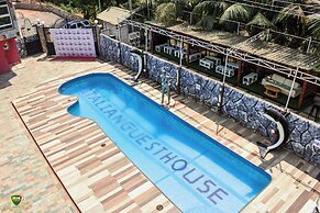 RK Italian Boy Hotel