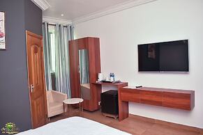 RK Italian Boy Hotel