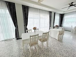 The White House Rachamankha
