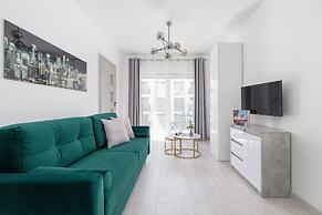 Expo Cracow Apartment by Renters