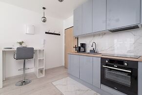 Expo Cracow Apartment by Renters