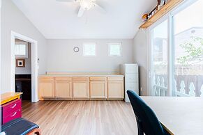 Beautiful Cottage Close to Downtown Austin