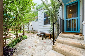 Beautiful Cottage Close to Downtown Austin