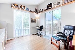 Beautiful Cottage Close to Downtown Austin