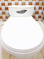 Super OYO 91568 Trisna Srabah Resort Homestay & Resto