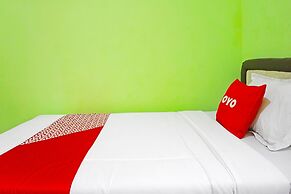 Super OYO 91568 Trisna Srabah Resort Homestay & Resto