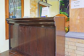 Super OYO 91568 Trisna Srabah Resort Homestay & Resto