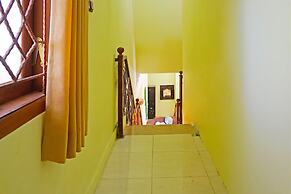 Super OYO 91568 Trisna Srabah Resort Homestay & Resto