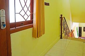 Super OYO 91568 Trisna Srabah Resort Homestay & Resto