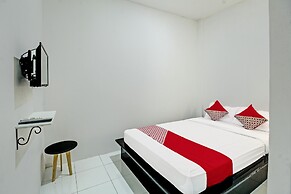 Super OYO 92433 Sirih Gading Family Guest House