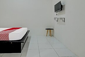 Super OYO 92433 Sirih Gading Family Guest House