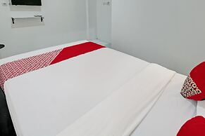 Super OYO 92433 Sirih Gading Family Guest House