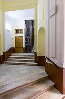 Rettifilo Family Apartment by Wonderful Italy