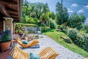 Sospirata Farmhouse in Pescia