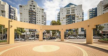 Netanya Panoramic Sea-View 4BR Apartment