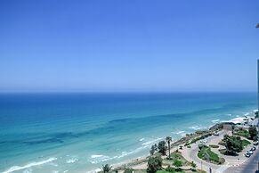 Netanya Panoramic Sea-View 4BR Apartment