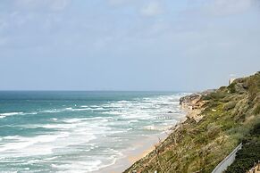 Netanya Panoramic Sea-View 4BR Apartment