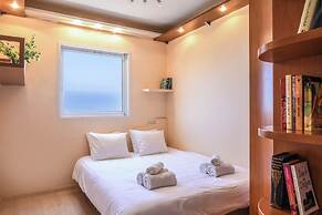 Netanya Panoramic Sea-View 4BR Apartment