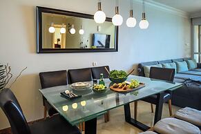 Netanya Panoramic Sea-View 4BR Apartment