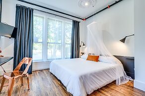 Historic B&B in Heart of ATX - 3 Suites Sleeps 10
