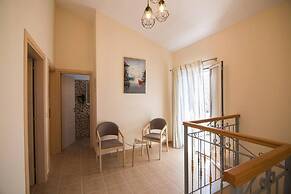 Villa Elpida at Minies