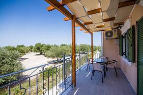 Villa Elpida at Minies