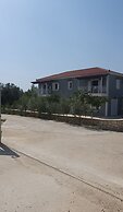 Dendra Apartments at Skala