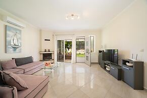 Dendra Apartments at Skala