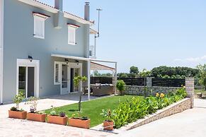 Dendra Apartments at Skala