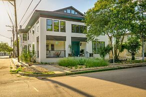 Historic Austin B&b: 4 Unique Suites, Sleeps 15!