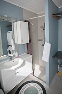 Downtown / Newly Renovated 2 Bedroom Apartment