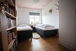 4 Br House / Capital / Cheerful /Nature