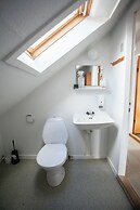 The Bird / Guesthouse / 10 Min Walk Downtown