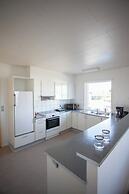 The Bird / Guesthouse / 10 Min Walk Downtown