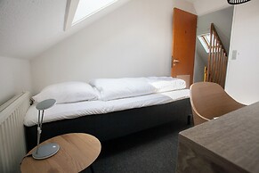 The Bird / Guesthouse / 10 Min Walk Downtown