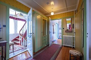 Downtown - Retro Decor - Stunning Views - Terrace