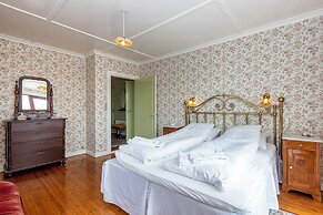 Downtown - Retro Decor - Stunning Views - Terrace