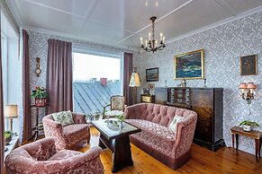 Downtown - Retro Decor - Stunning Views - Terrace