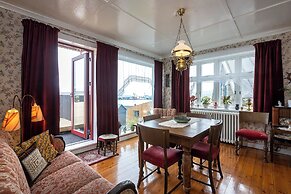 Downtown - Retro Decor - Stunning Views - Terrace