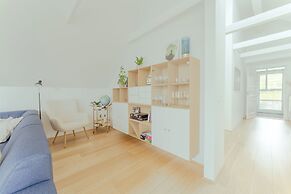 Stunning Views / Penthouse / Decorative / Parking