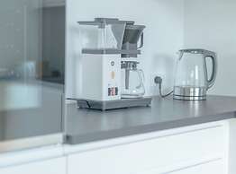 New / Stunning Sea View / Light / 3 Br