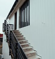 Sea View Apt / Central / Spacious / Free Parking