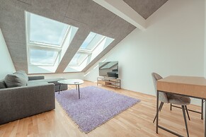 Breathtaking Views - New - 220M2 - 5 Br - Walks