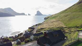 Idyllic Vacation Home With A Breathtaking View